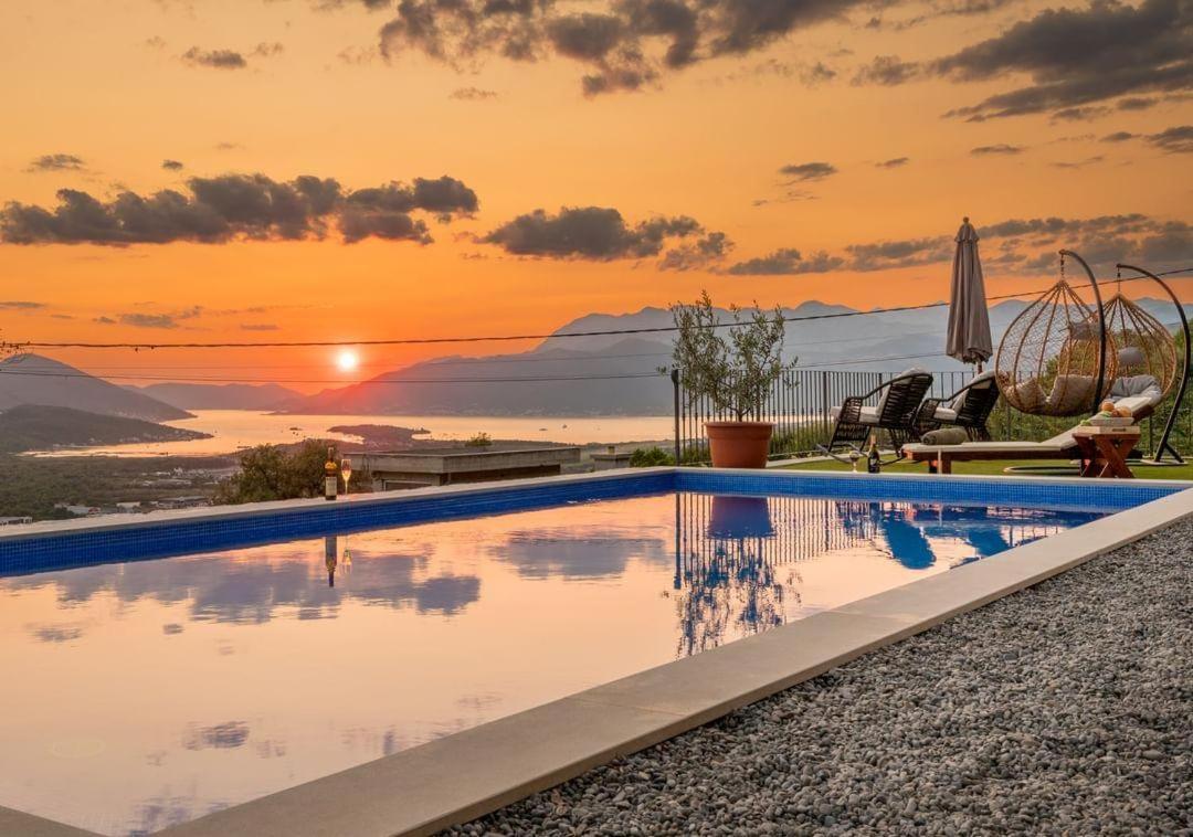 Del Tramonto Villa